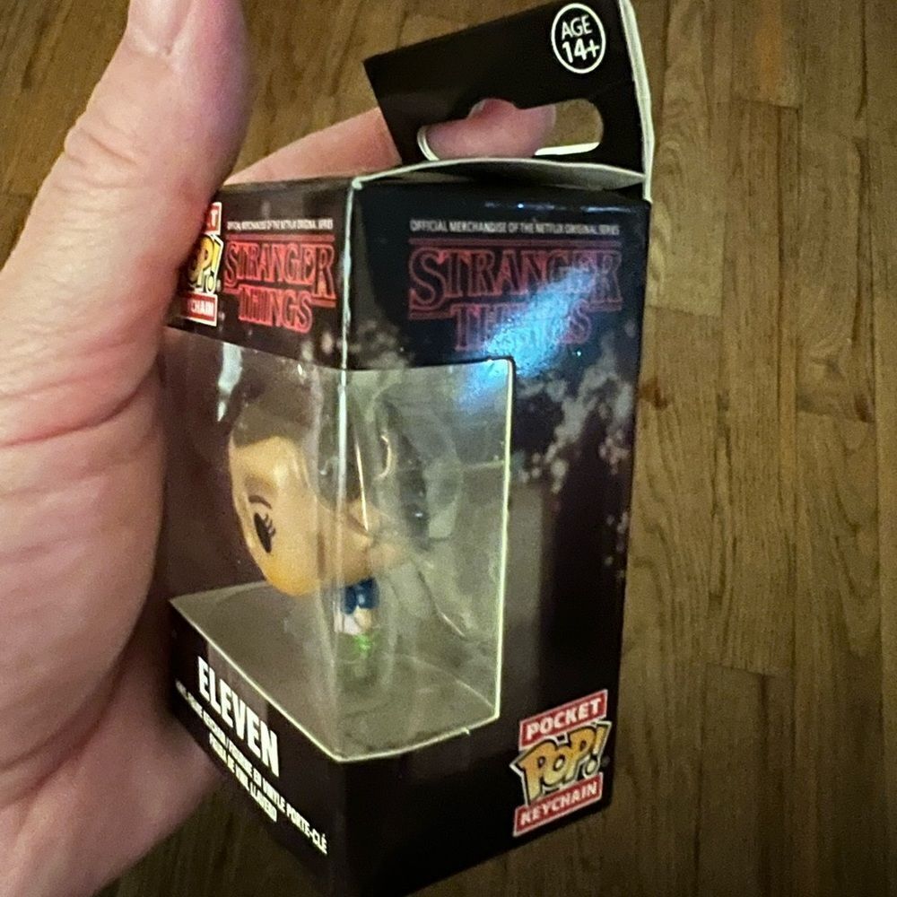 Funko Pop Keychain Stranger Things ELEVEN - Picture 8 of 8